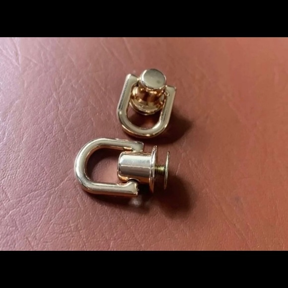 Replacement strap and D rivets - Picture 4 of 4